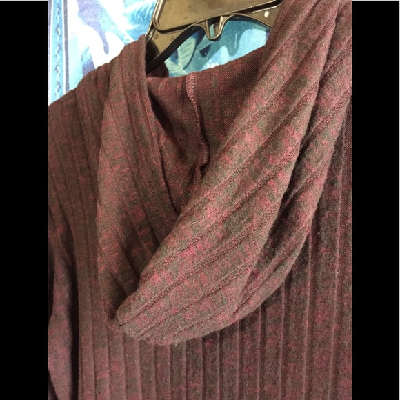 Cabin Fever Hooded Sweater Sz M - Picture 6 of 8